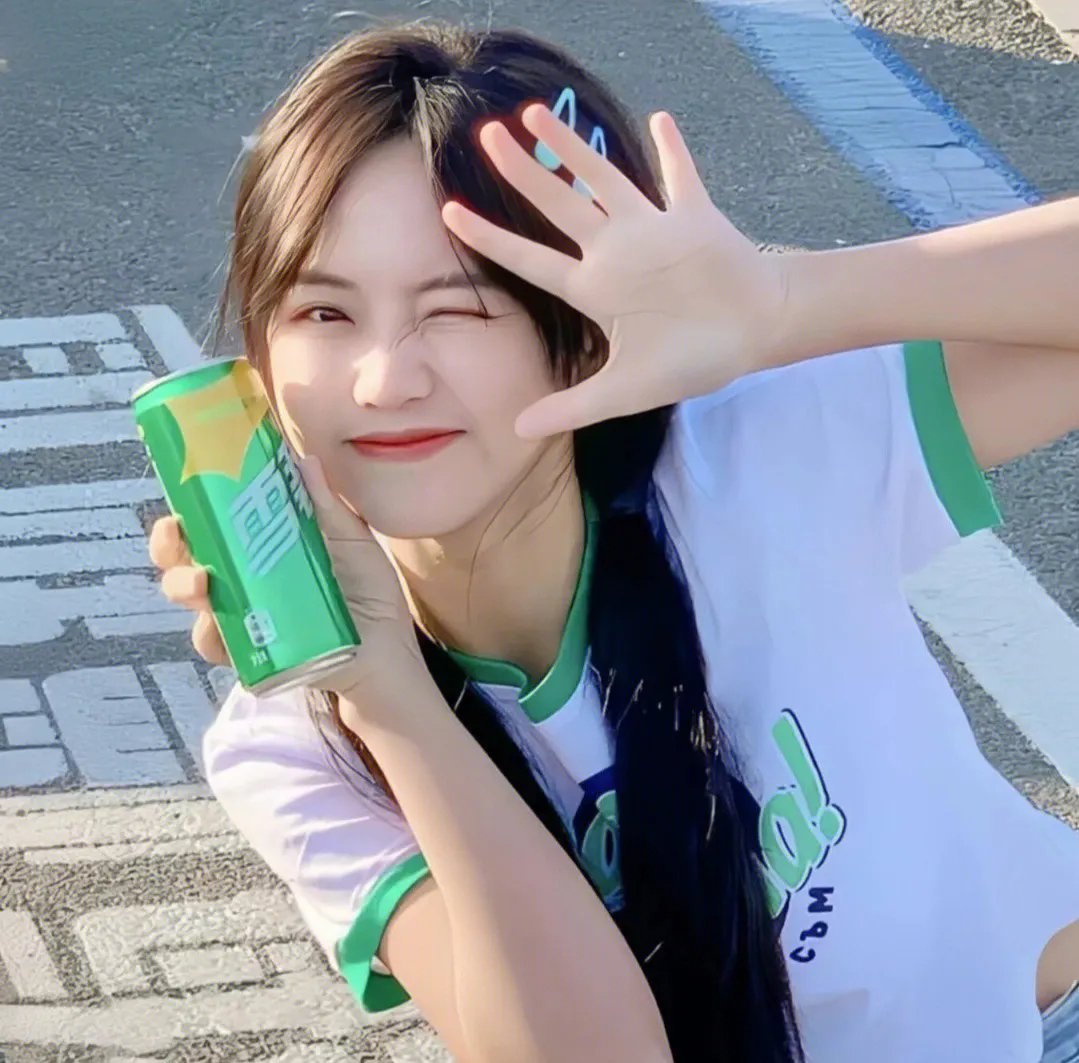 疯狗与格拉瑞小姐